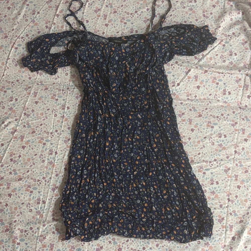 Forever 21 | Floral Off-Shoulder Dress